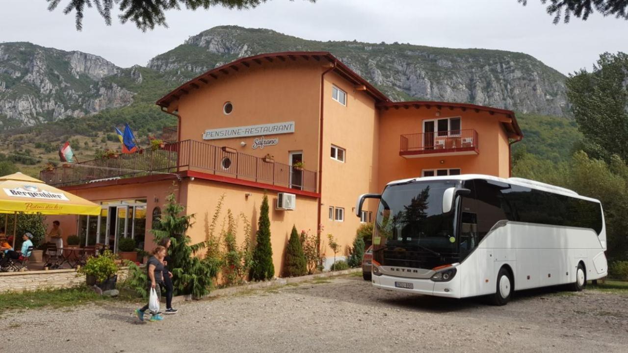 Pensiune Safrane Băile Herculane Exteriör bild